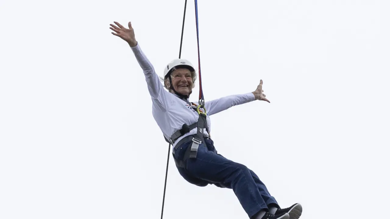 Zipslide the Clyde